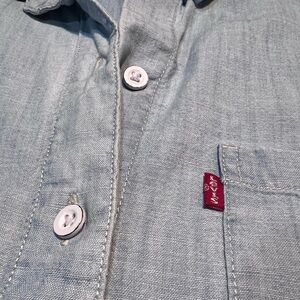 Levi’s boyfriend fit jean shirt